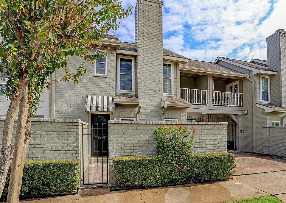 Your guest can park right in front of your home and enter in through the private patio!