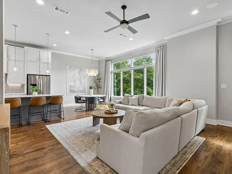 4402 Lafayette St #B — Photo 9