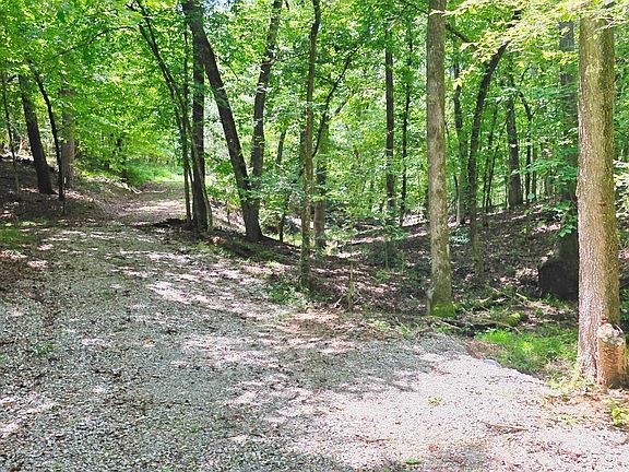 4th image of 2601 Shady Grove Rd