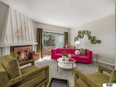 719 N 130th Plz #A-11, Omaha, NE, 68154