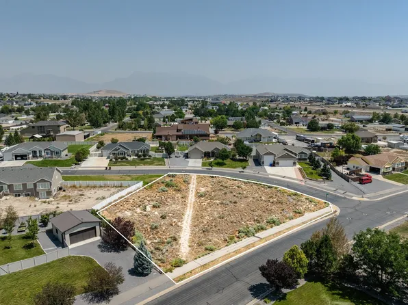 9330 N Horizon Dr, Eagle Mountain, UT 84005