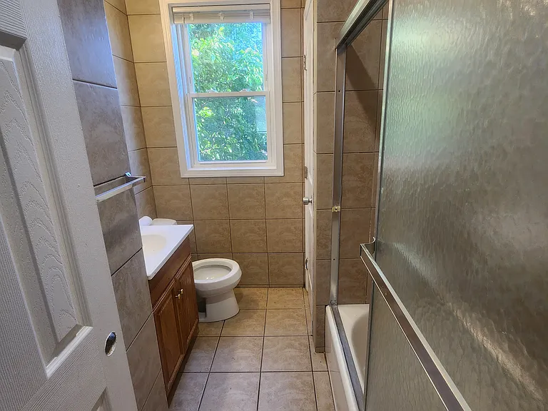 625 E Annsbury St — Photo 4