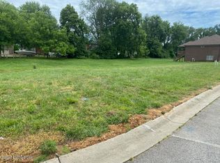 9702 Southern Breeze Ln, Jeffersontown, KY 40299
