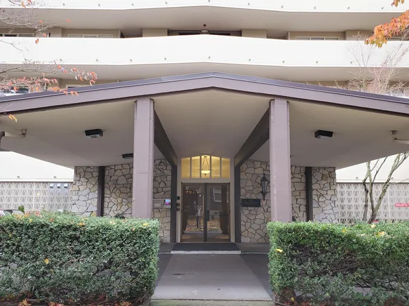 525 Belmont Ave E APT 8F, Seattle, WA 98102