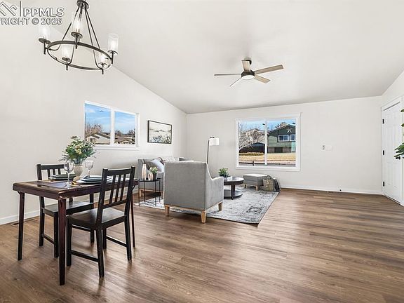 5th image of 7585 Woody Creek Dr