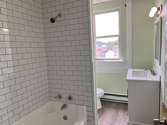5th image of 104 Schuylkill Ave APT 11