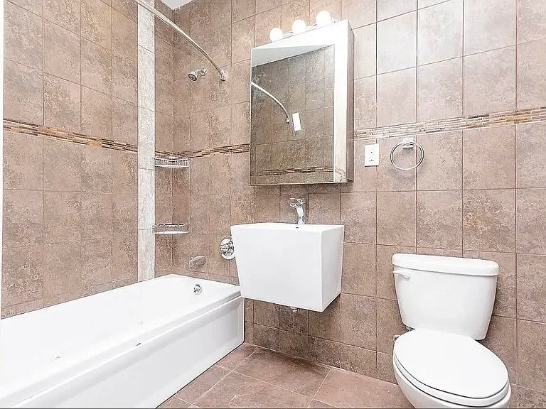 28A Lawton St #4F — Photo 7