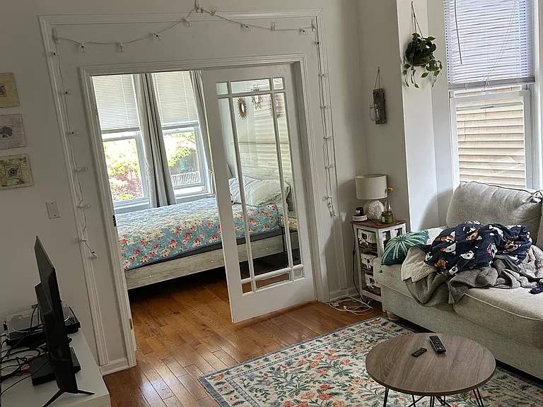 1521 W Chestnut St #2 — Photo 7