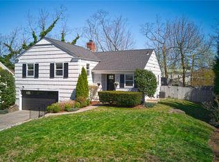 10 Copley Rd, Larchmont, NY 10538