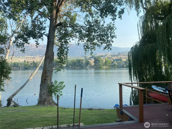 155 Lake Cortez Lane, Malaga, WA 98828