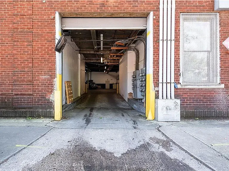 210 Walker St SW #1 — Photo 3