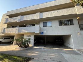 10674 Holman Ave, Los Angeles, CA