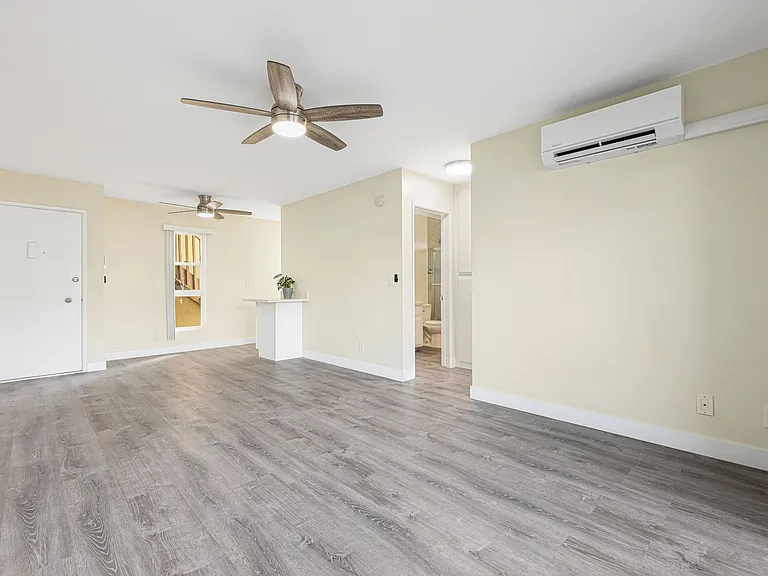 1707 Chalcedony St — Photo 16