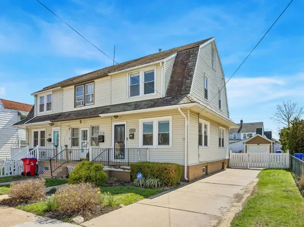 220 Jackson St, Bristol, PA 19007