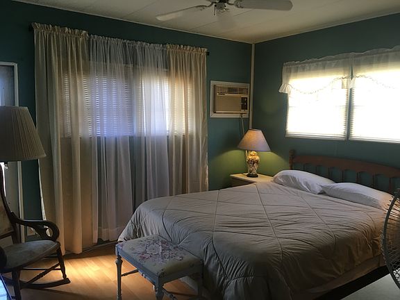 4th image of 1272 Teahouse Dr
