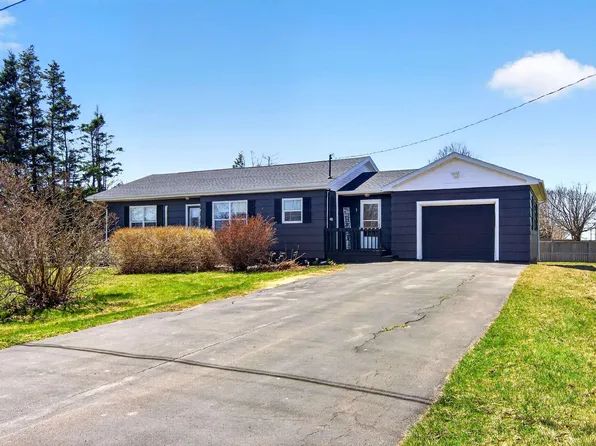 1 Walker Dr, Kensington, PE C0B 1M0