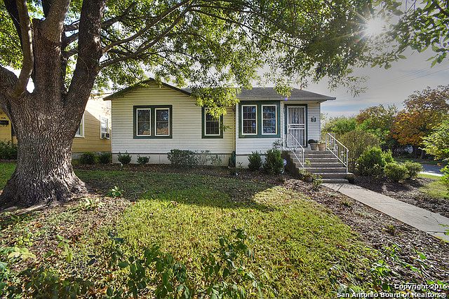 1st image of 738 Elmwood Dr