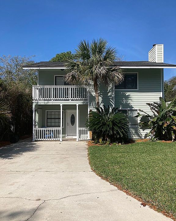 Beach style exterior 