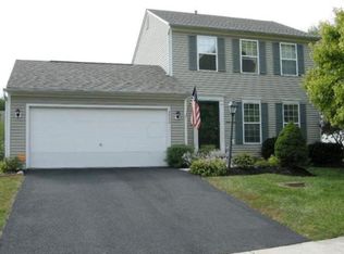 3453 Vintage Woods Dr, Hilliard, OH 43026