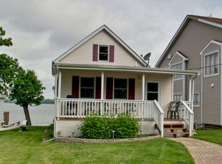 144 Eagle Point Rd, Fox Lake, IL 60020