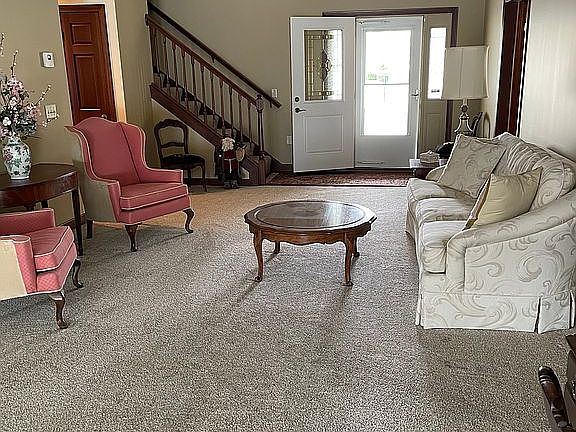 2nd image of 2329 Magnolia Dr