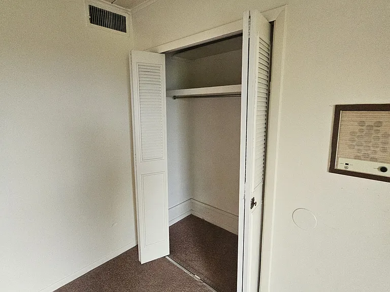 Terrace Heights Apartments — Photo 93