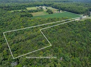 4 Black Stump Rd, Weems, VA 22576