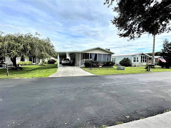 2nd image of 409 Magnolia Hill Dr