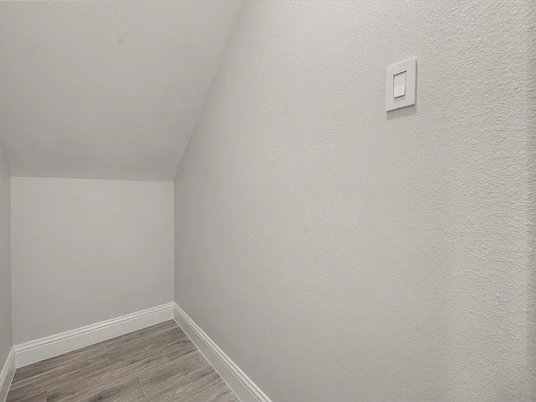 2355 Spring Park Blvd — Photo 24