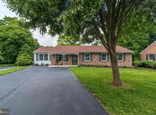 300 Kingswood Ter, Hagerstown, MD 21742