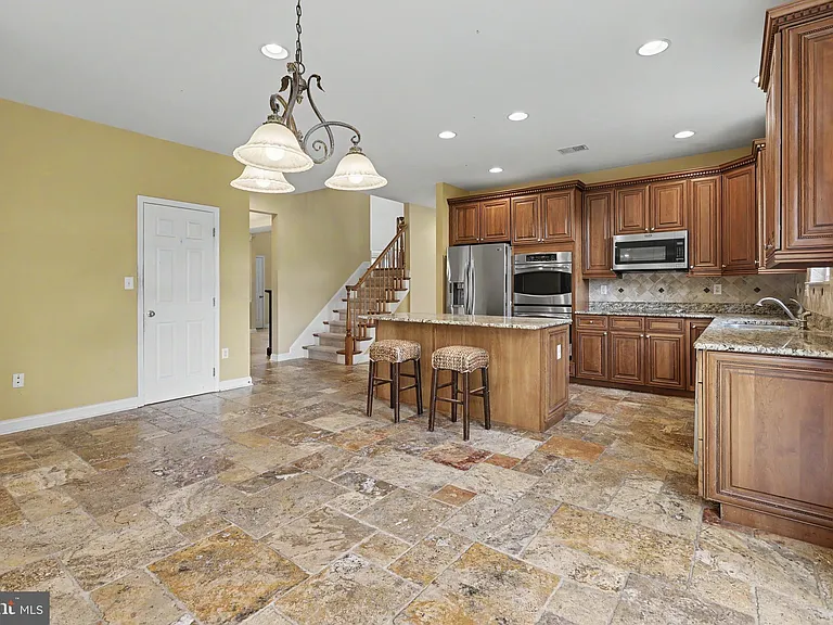228 Leffler Cir — Photo 18