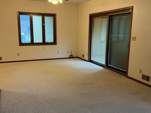 Indiana Avenue 1, 712 Indiana Ave #5, Mendota, IL 61342