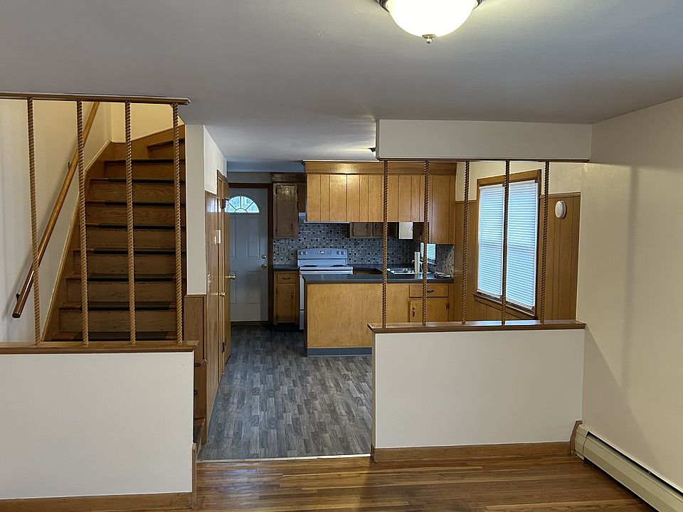 1st image of 106 Midwood St #2