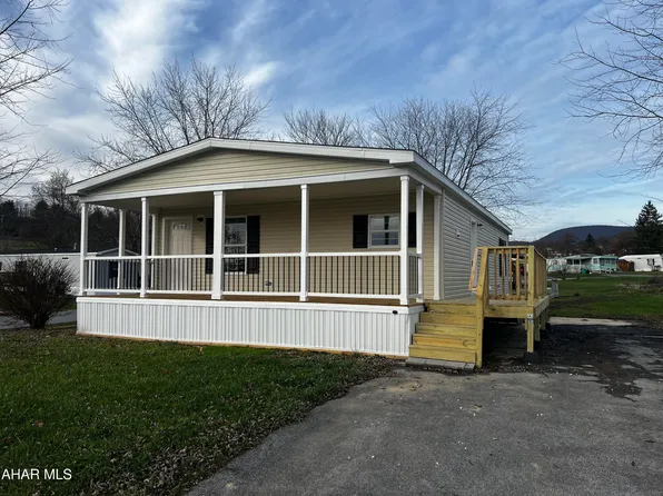107 Cambridge Dr, Duncansville, PA 16635