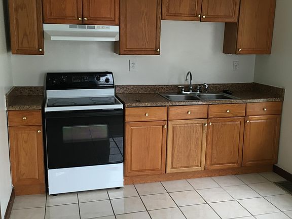 4th image of 3121 Woodbridge Ave