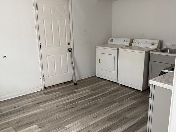 5th image of 4759 Francis Dr