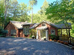 14 Ledge Ln, Pipersville, PA 18947