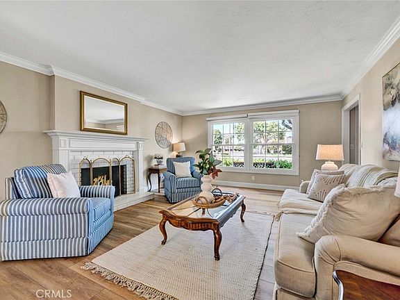 4th image of 17552 Laurie Ln