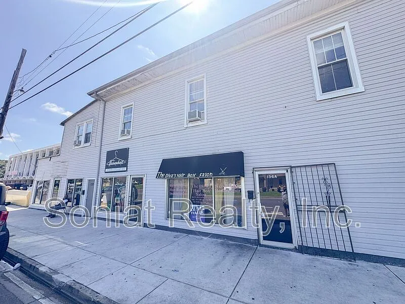 132 S Broad St