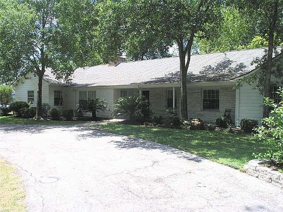 2nd image of 10930 Memorial Dr