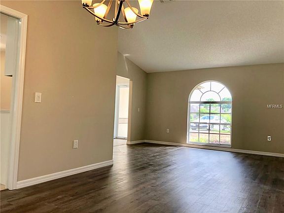 5th image of 5923 Colony Place Dr