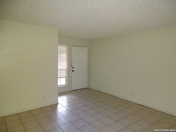 4th image of 5215 MEADOW RISE ST
