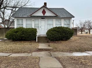 238 N Arapahoe, Wauneta, NE 69045