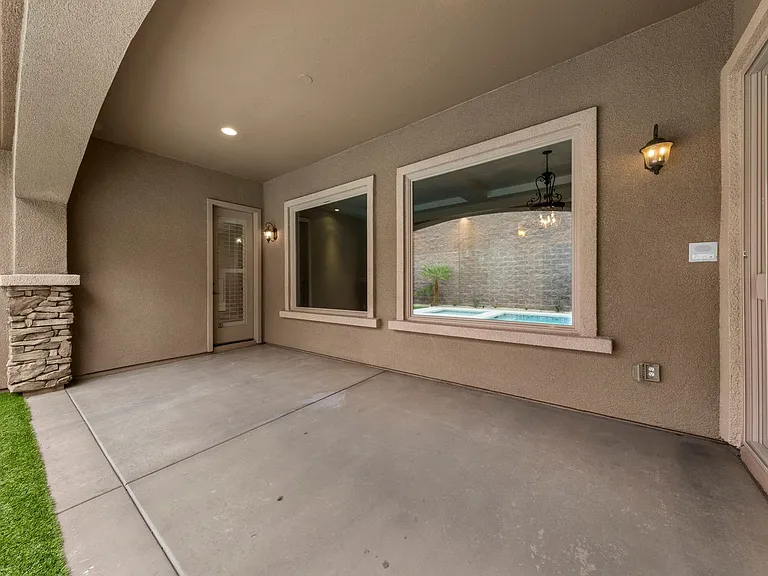 2776 Liberation Dr — Photo 35