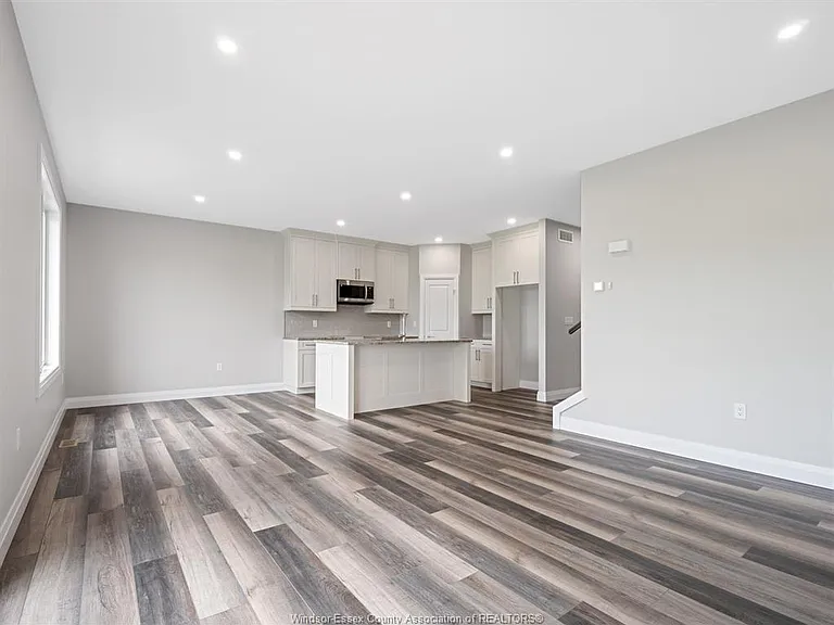 113 Eagle St — Photo 11