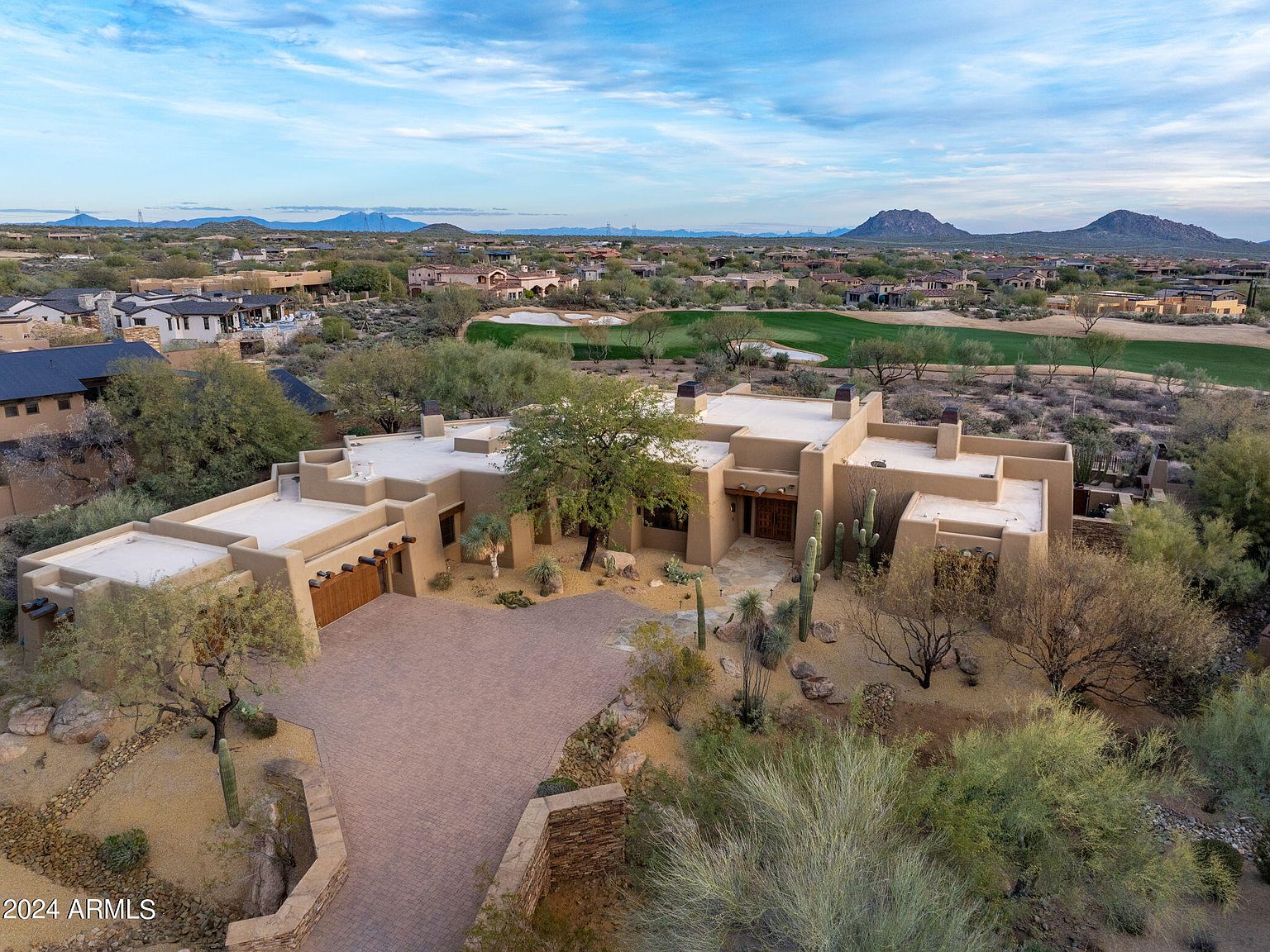 10809 E Sundance Trl