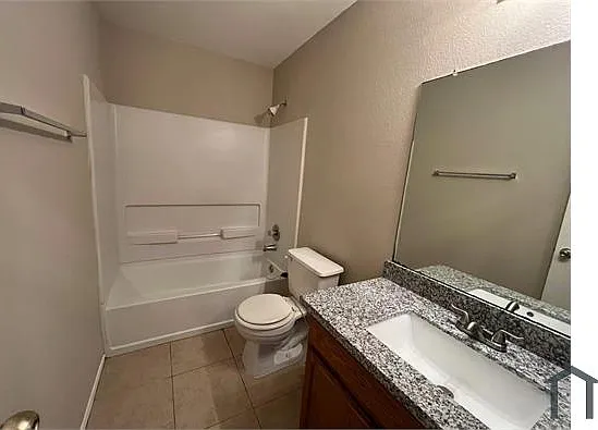 10814 Barker Gate Ct — Photo 16