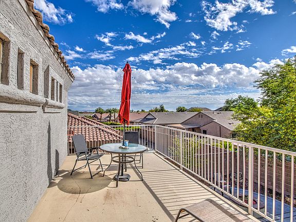 5th image of 641 E Saddle Way