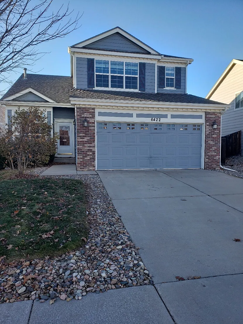 5 bed, 2.5 bath, 3072 sqft, $2,695 — Photo 1