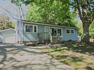 1119 Kentwood St NE, Grand Rapids, MI